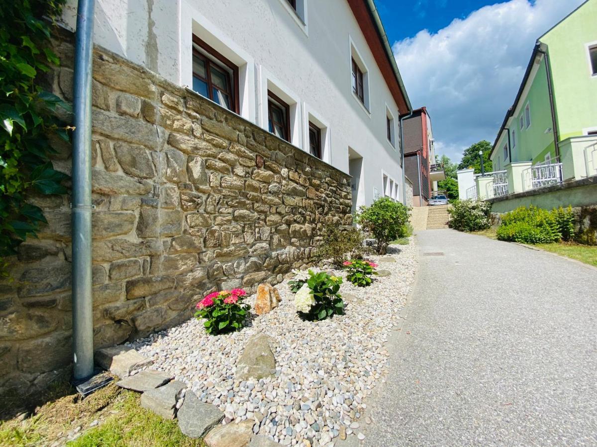 Apartmany V Ulicce Frymburk Exterior photo